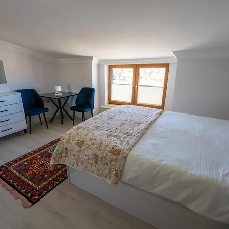 Apartment White Angel House