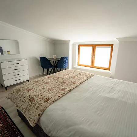 White Angel House アパート *