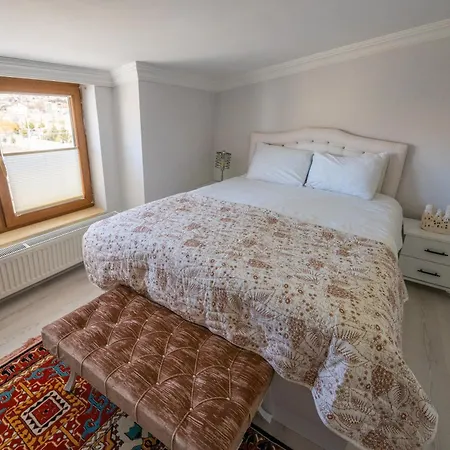 White Angel House アパート ウルギュップ