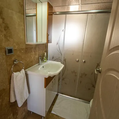 아파트 White Angel House